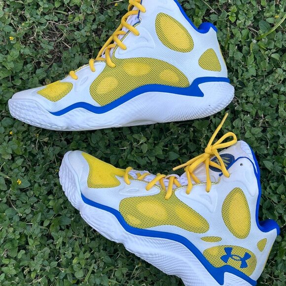 El Legado de Curry Renace: Under Armour Spawn FloTro. El look que te define. 🔥 - Picture 1 of 7